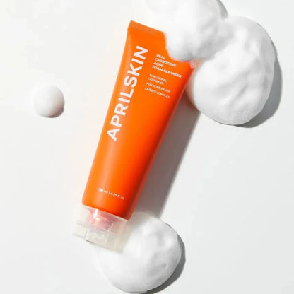 منظف ​​رغوي لعلاج حب الشباب يحتوي على الكاروتين الحقيقي