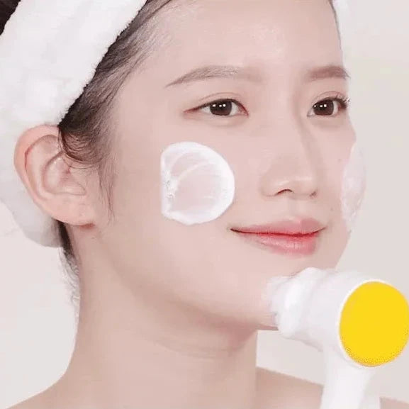 منظف ​​رغوي لعلاج حب الشباب يحتوي على الكاروتين الحقيقي