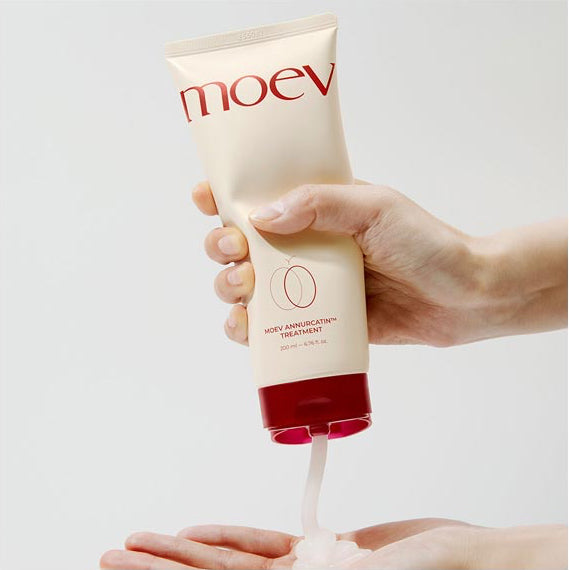Moev Annurcatin Treatment texture being dispensed showing creamy nourishing formula