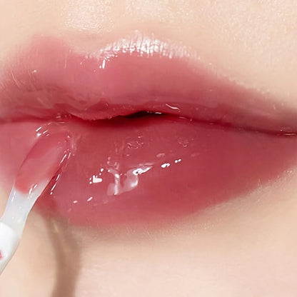VT Cosmetics Reedle Shot Lip Plumper Rose Berry applied on lips