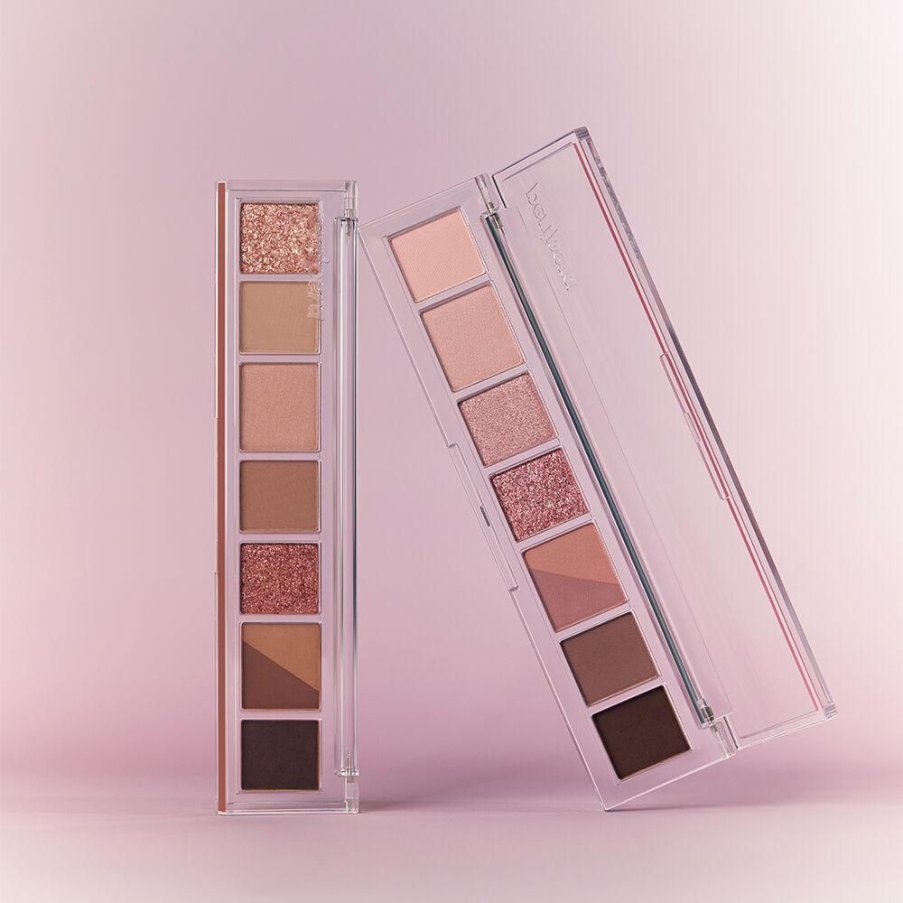 peripera All Take Mood Palette 05 No Acorn Passes By Autumn ensures smooth blending with fine texture